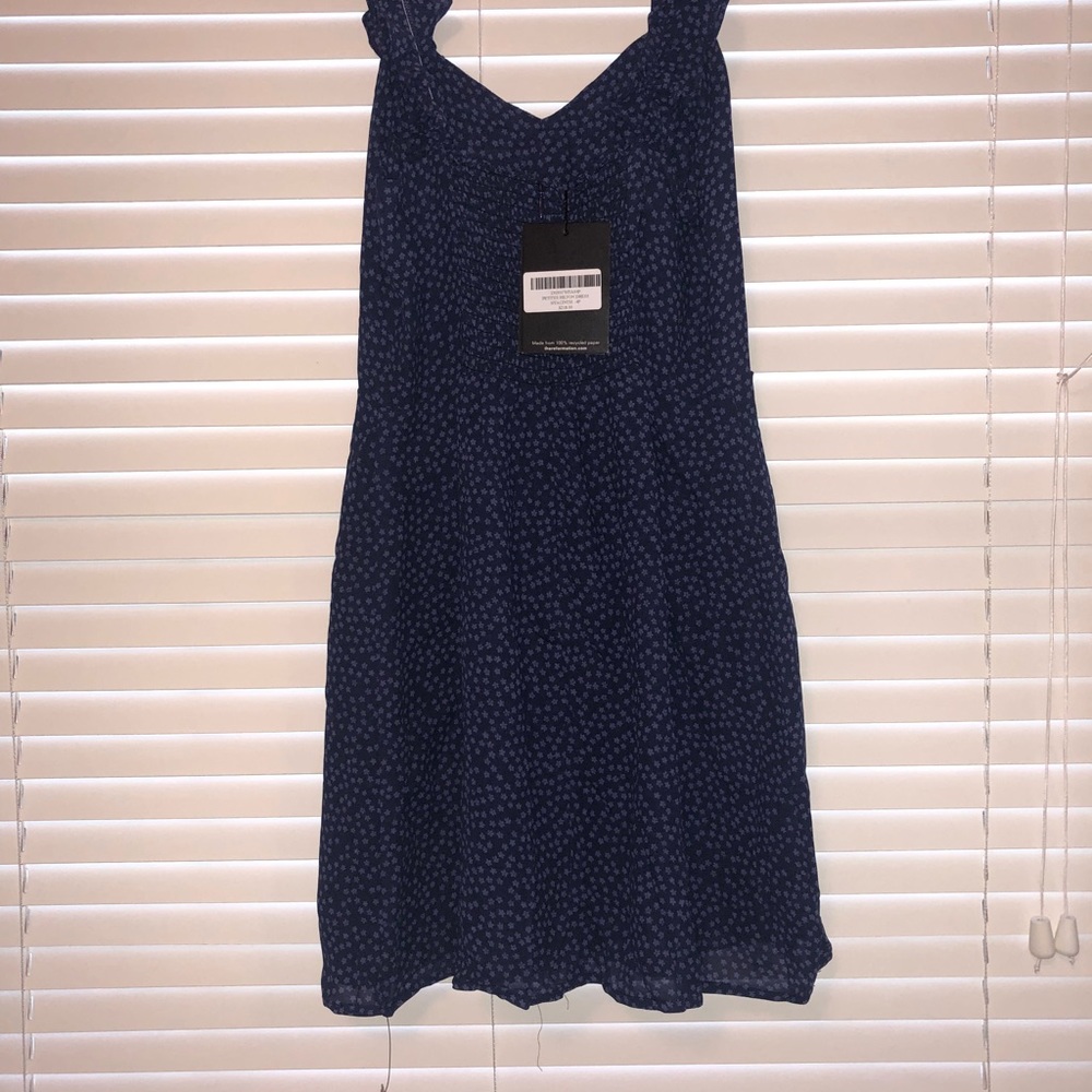 Ref Hilton Dress 4P - Picture 4 of 4